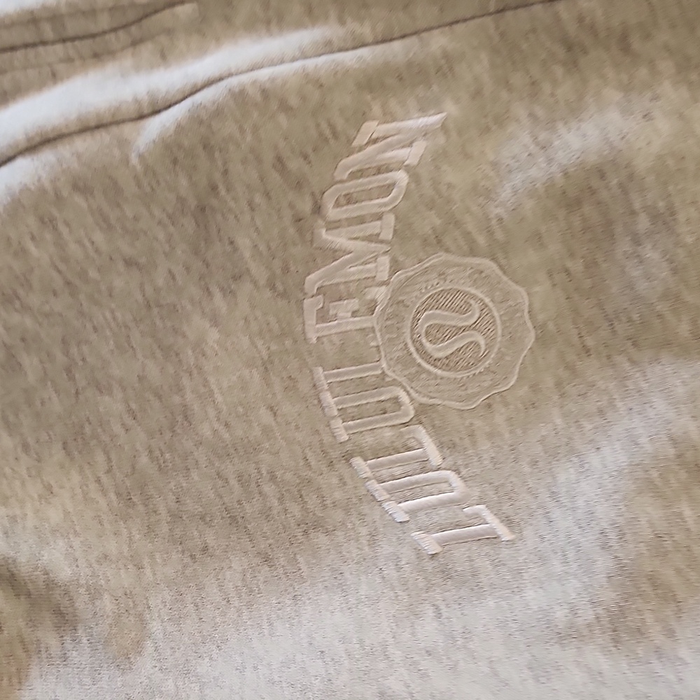 Scuba Mid Rise Oversized Jogger *Graphic - Picture 4 of 9